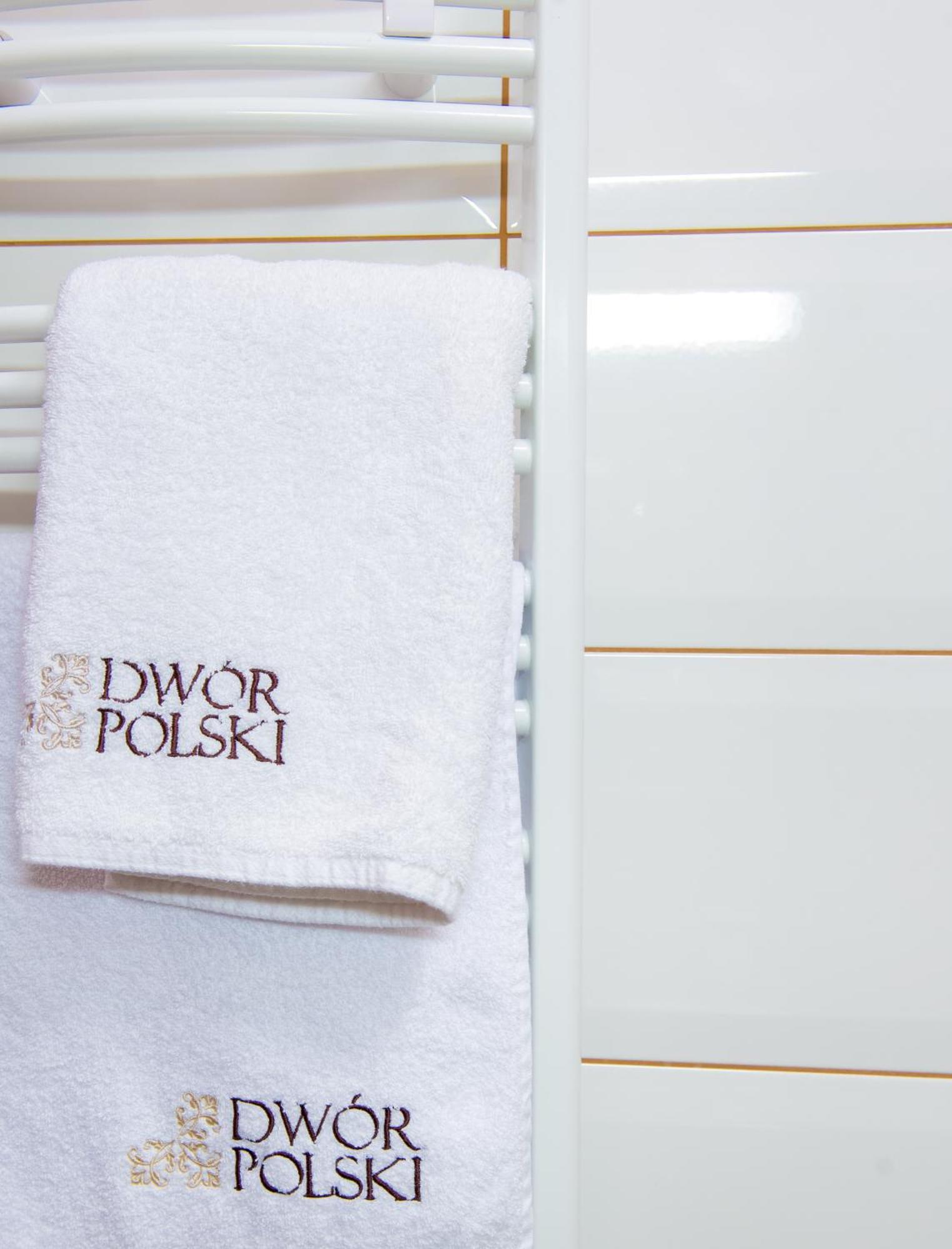 Rezydencja Dwor Polski Belchatow Luaran gambar